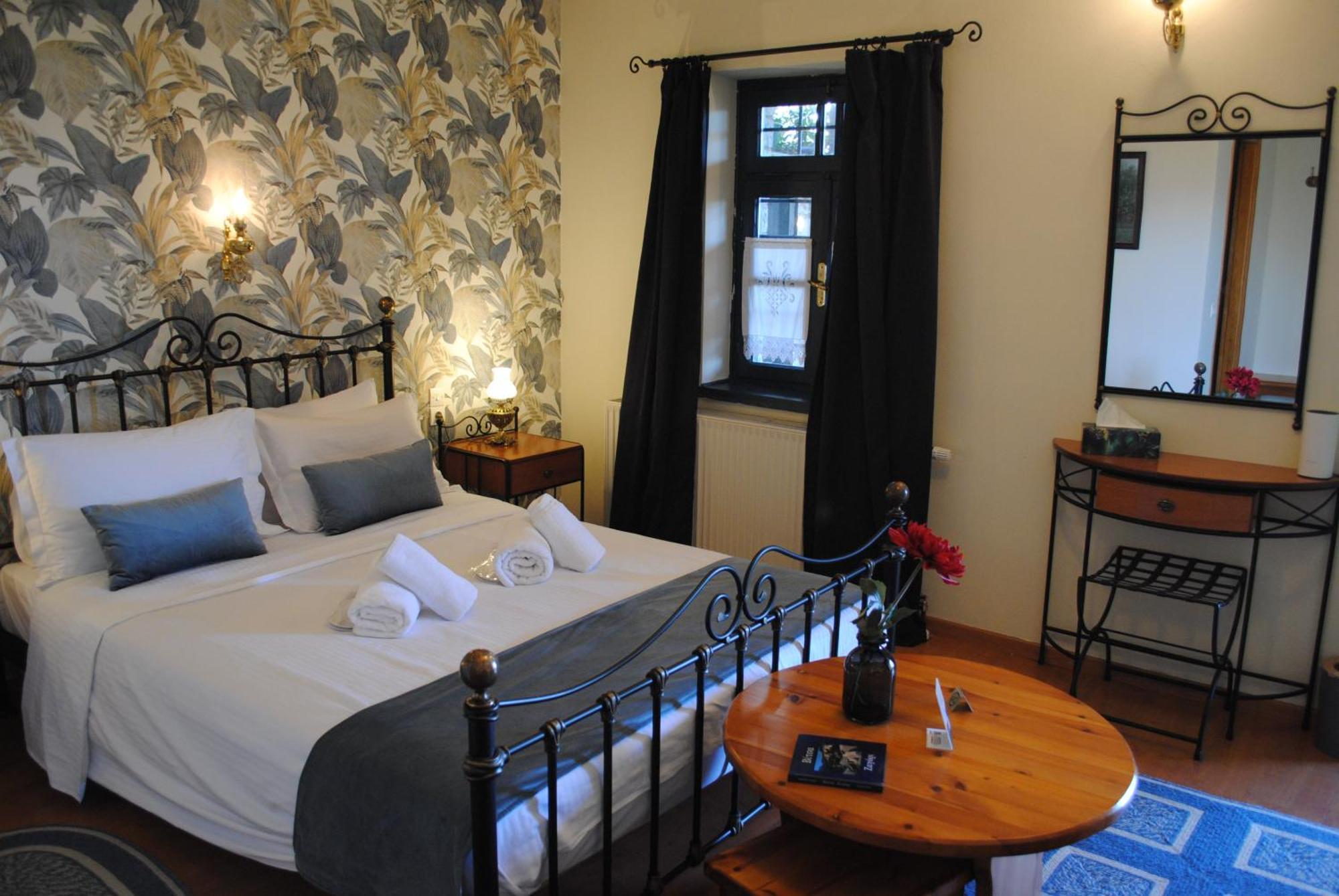 Andromachi'S Beloi Hotel Vitsa ภายนอก รูปภาพ