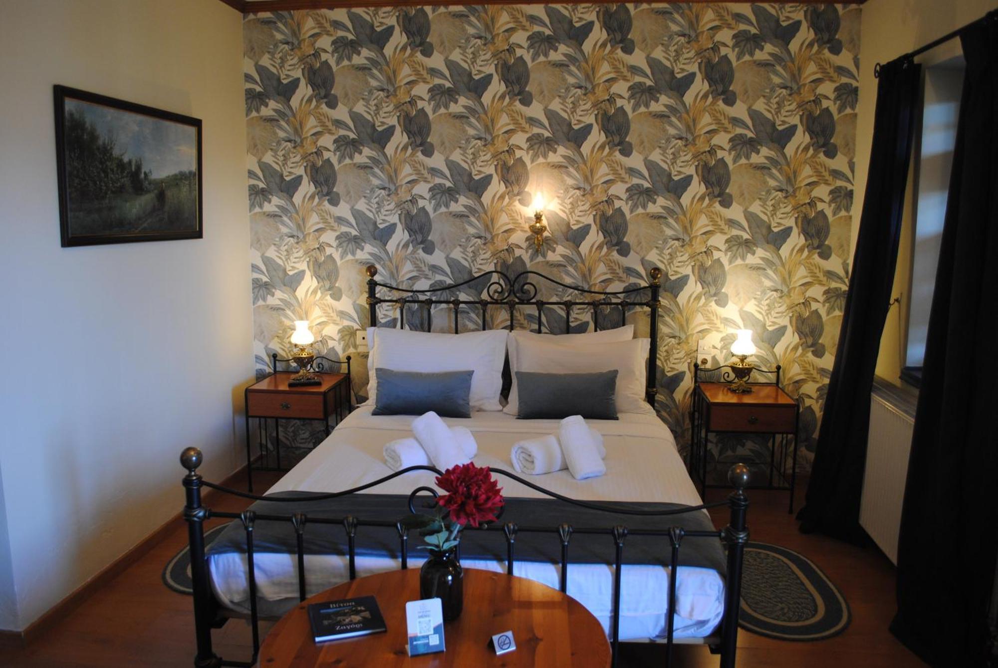 Andromachi'S Beloi Hotel Vitsa ภายนอก รูปภาพ