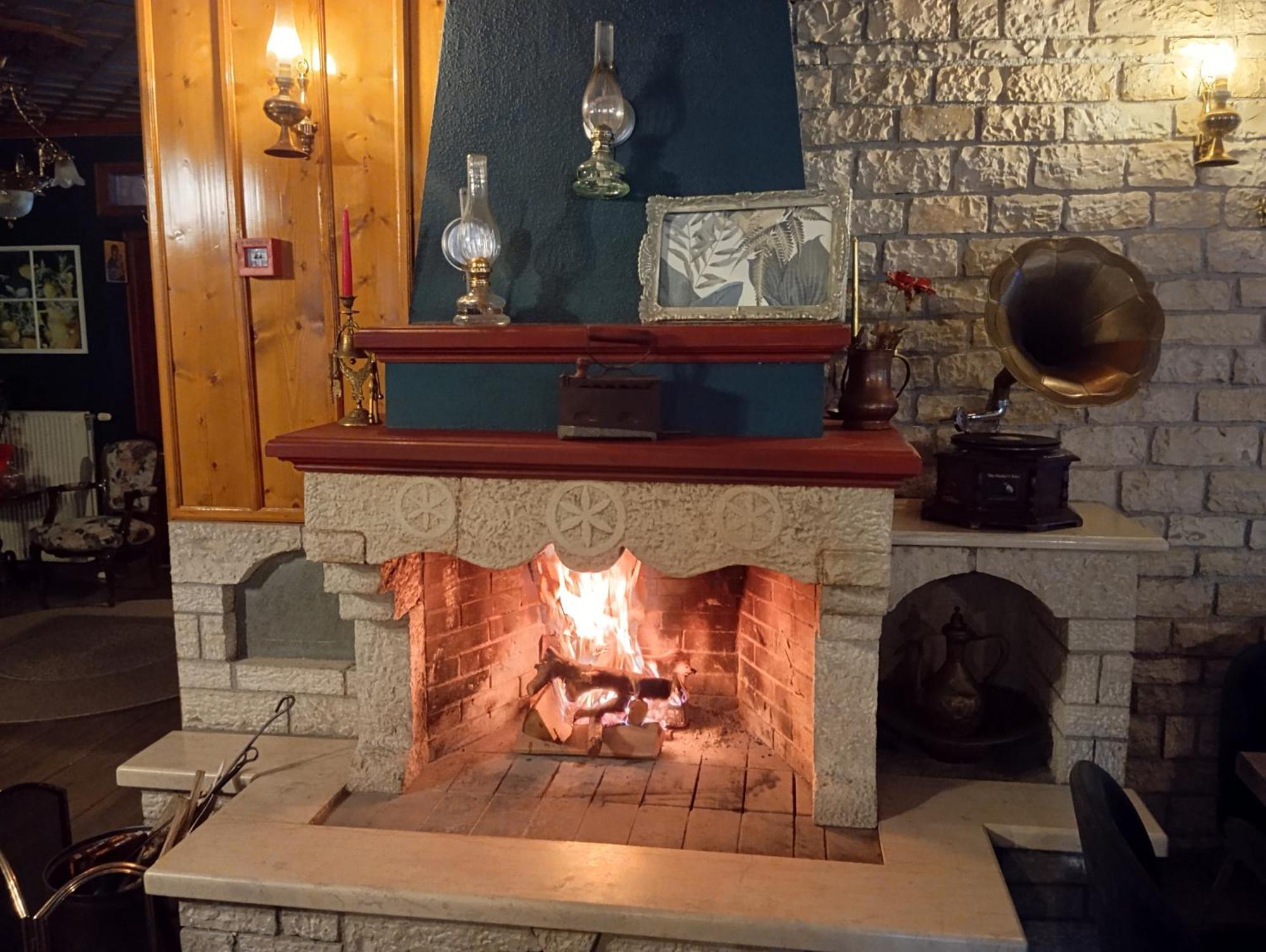 Andromachi'S Beloi Hotel Vitsa ภายนอก รูปภาพ