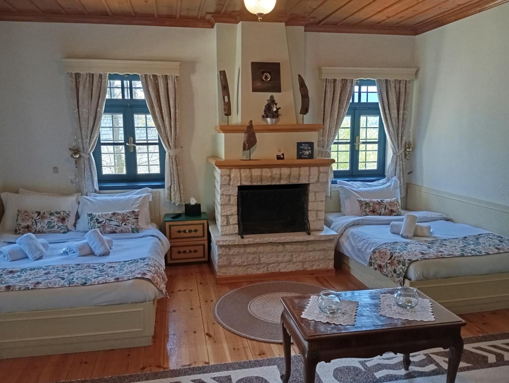 Andromachi'S Beloi Hotel Vitsa ภายนอก รูปภาพ
