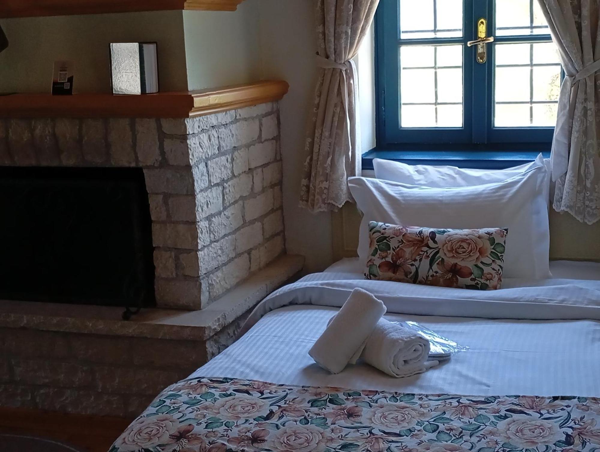 Andromachi'S Beloi Hotel Vitsa ภายนอก รูปภาพ