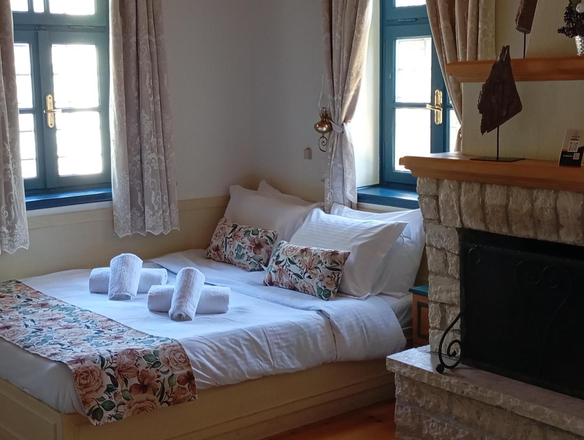 Andromachi'S Beloi Hotel Vitsa ภายนอก รูปภาพ